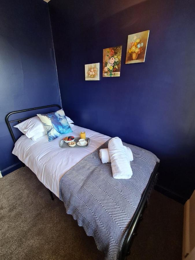 Rumer Hill House A Unique Boutique Styled Place To Stay In Cannock Close To A5 The Mcarthur Glen Outlet Great Wyrley Luaran gambar